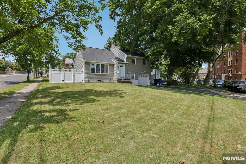 1 Franklin Place, Hackensack, NJ 07601