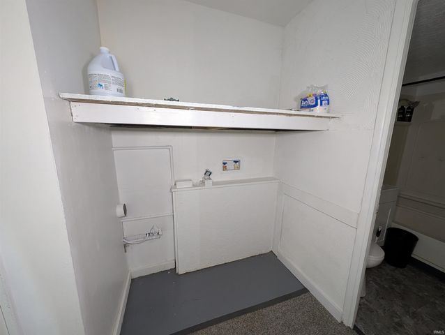 654 N Crescent Drive, Frankfort, IN 46041