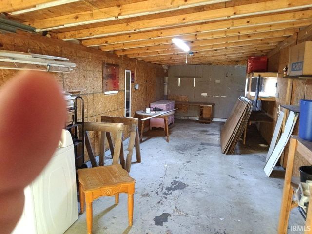 654 N Crescent Drive, Frankfort, IN 46041