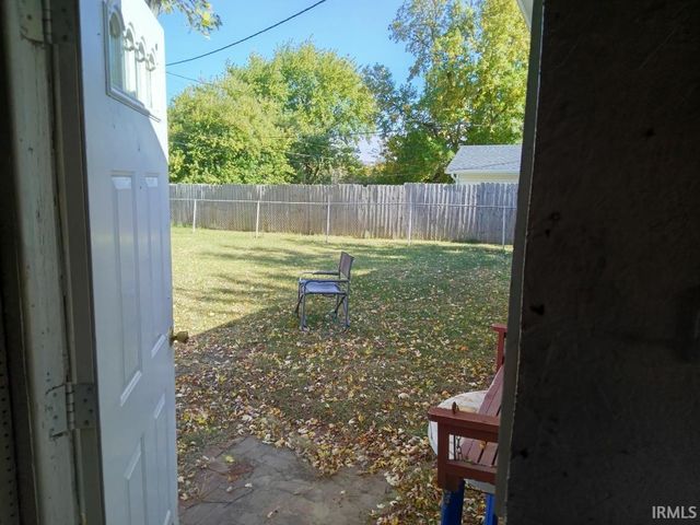 654 N Crescent Drive, Frankfort, IN 46041