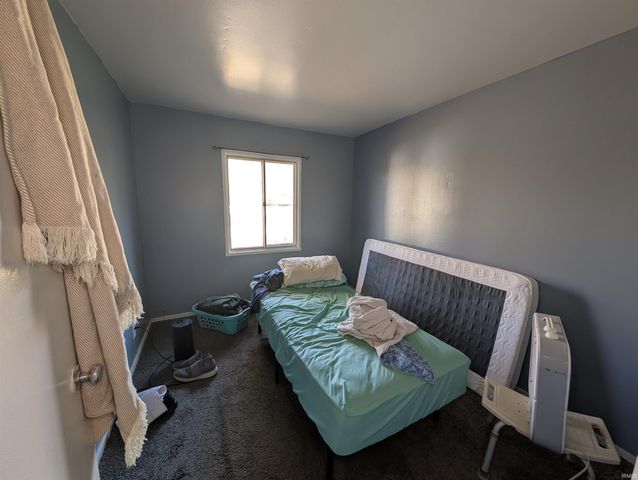 654 N Crescent Drive, Frankfort, IN 46041