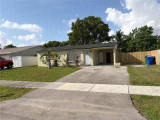 4940 SW 18th Street, Fort Lauderdale, FL 33317