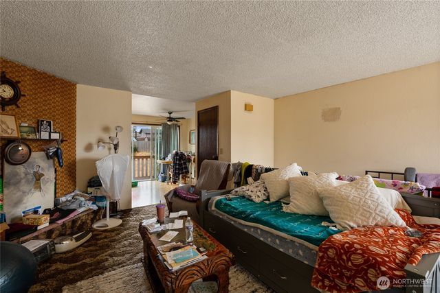 1208 111th Street S, Tacoma, WA 98444