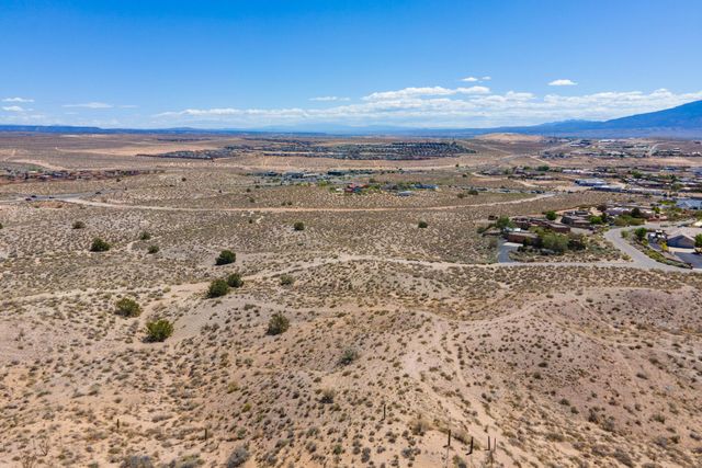 803 Acebo Road NE, Rio Rancho, NM 87124