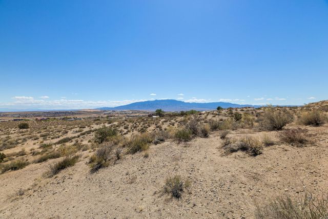 803 Acebo Road NE, Rio Rancho, NM 87124