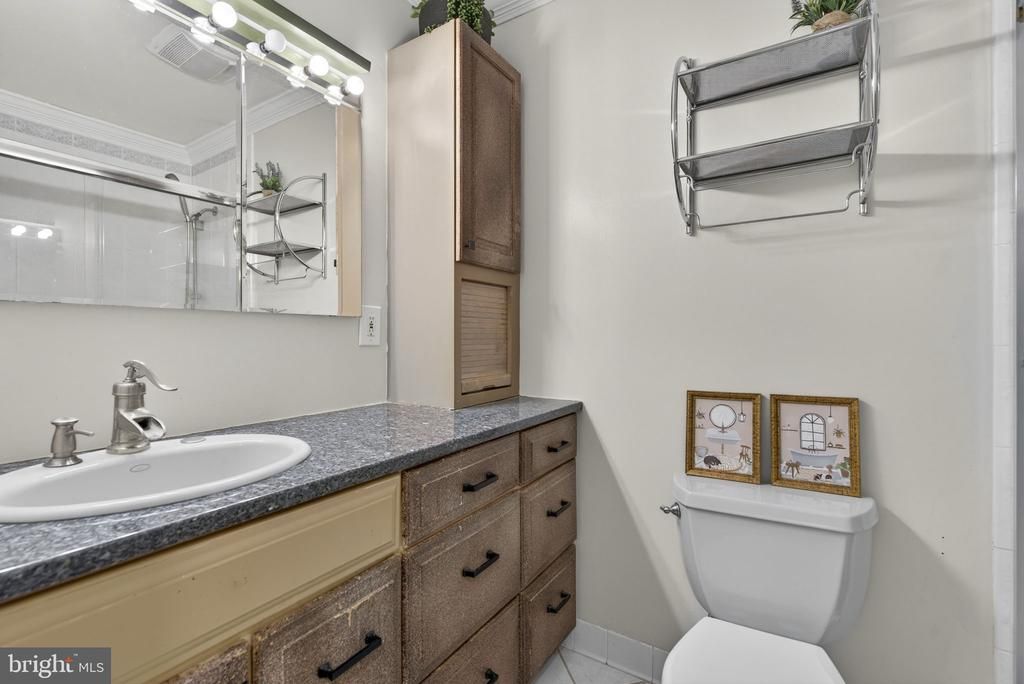 8487 BOTHA RD, Warrenton, VA 20186