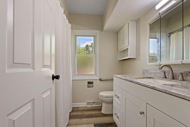 5401 82nd STREET, Kenosha, WI 53142