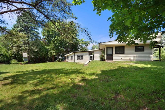 5401 82nd STREET, Kenosha, WI 53142