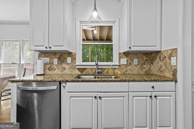 515 Misthaven Court, Suwanee, GA 30024