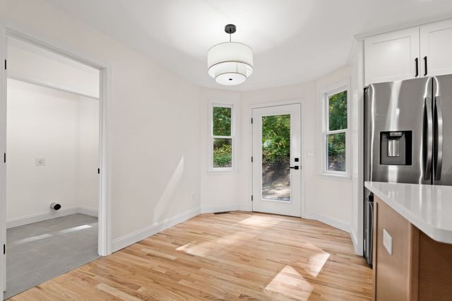 17 Ferry Rd, Methuen, MA 01844