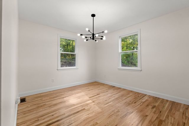 17 Ferry Rd, Methuen, MA 01844