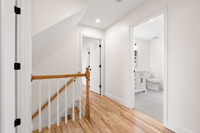 17 Ferry Rd, Methuen, MA 01844