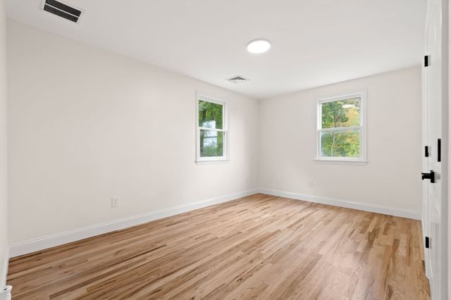 17 Ferry Rd, Methuen, MA 01844