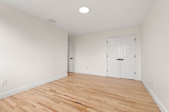 17 Ferry Rd, Methuen, MA 01844