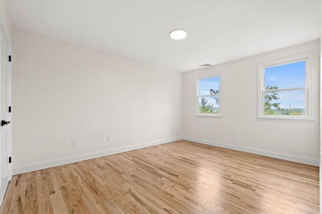 17 Ferry Rd, Methuen, MA 01844