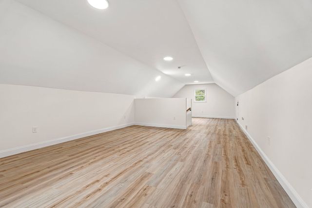 17 Ferry Rd, Methuen, MA 01844