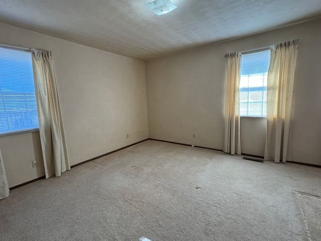 119 Salem Drive, Salem, IL 62881