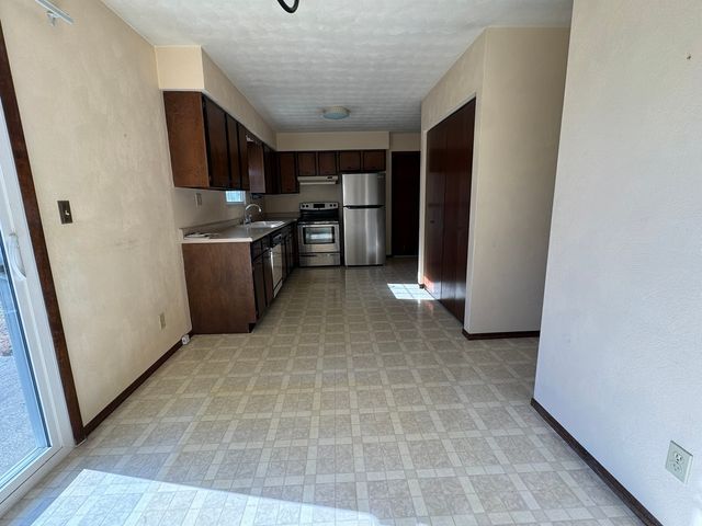 119 Salem Drive, Salem, IL 62881