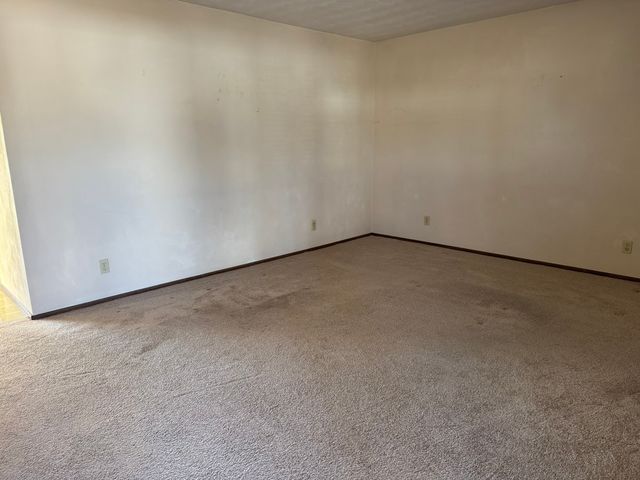 119 Salem Drive, Salem, IL 62881