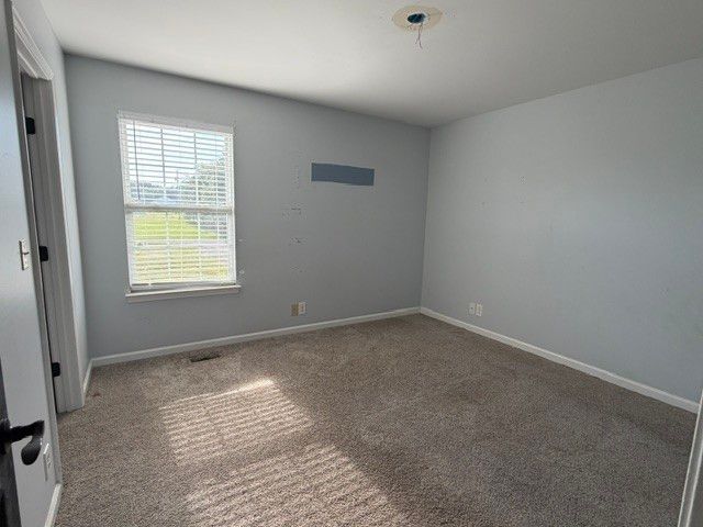 5259 E Robertson Rd, Cross Plains, TN 37049