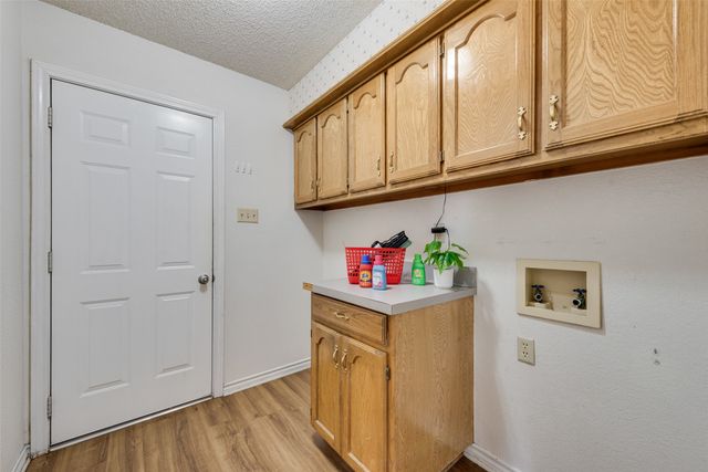 607 S 2nd Street, Midlothian, TX 76065