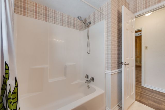 607 S 2nd Street, Midlothian, TX 76065