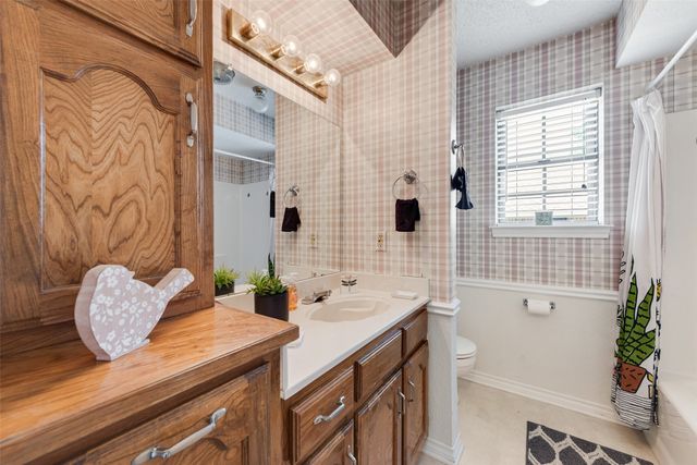 607 S 2nd Street, Midlothian, TX 76065