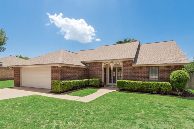 607 S 2nd Street, Midlothian, TX 76065