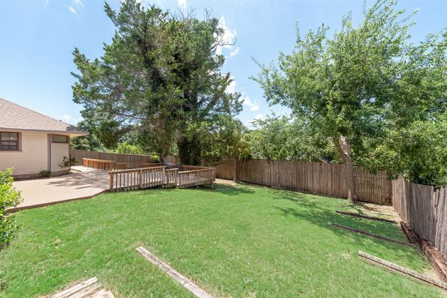 607 S 2nd Street, Midlothian, TX 76065