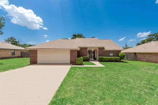 607 S 2nd Street, Midlothian, TX 76065