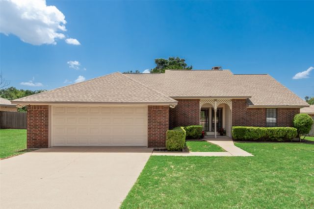 607 S 2nd Street, Midlothian, TX 76065