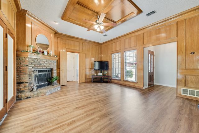 607 S 2nd Street, Midlothian, TX 76065