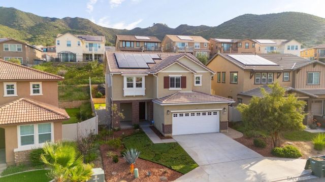 35875 Esperia Way, Fallbrook, CA 92028