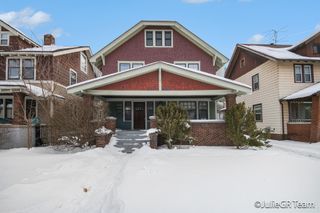 2026 Francis Avenue Se, City Of Grand Rapids, MI 49507