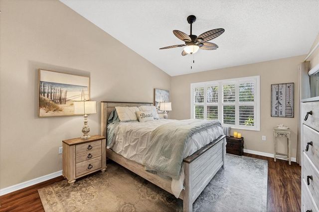 7266 ELEANOR CIRCLE 202, Sarasota, FL 34243