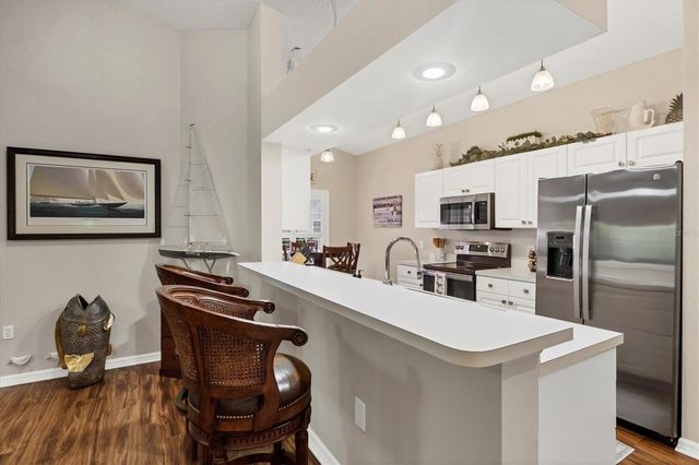 7266 ELEANOR CIRCLE 202, Sarasota, FL 34243