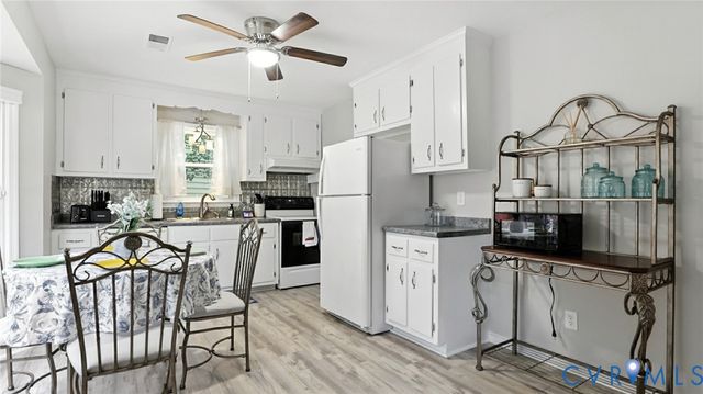 5974 Sara Kay Dr, North Chesterfield, VA 23237