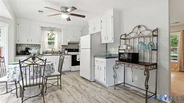 5974 Sara Kay Dr, North Chesterfield, VA 23237