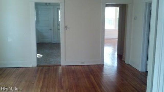 957 Woodrow AVE A, Norfolk, VA 23517