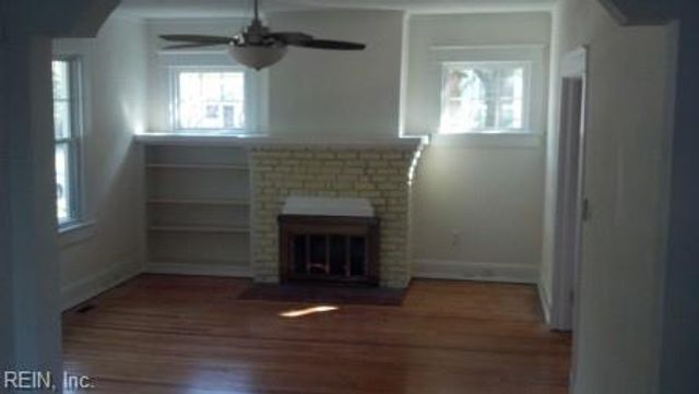 957 Woodrow AVE A, Norfolk, VA 23517