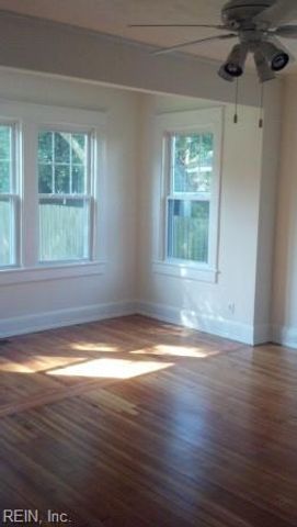 957 Woodrow AVE A, Norfolk, VA 23517