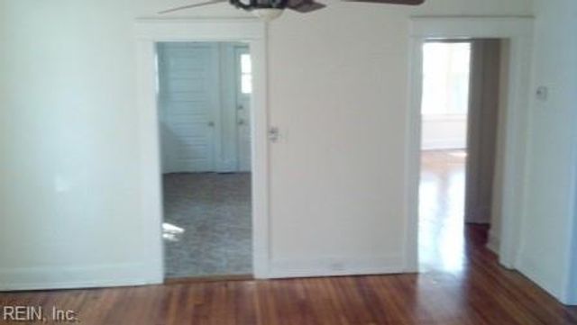 957 Woodrow AVE A, Norfolk, VA 23517