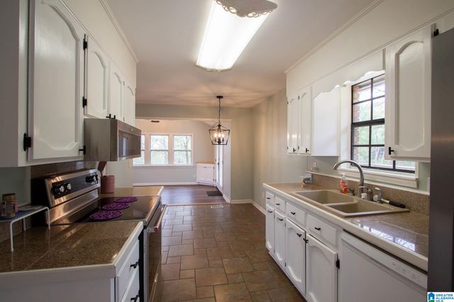 1361 DEARING DOWNS CIRCLE, Helena, AL 35080