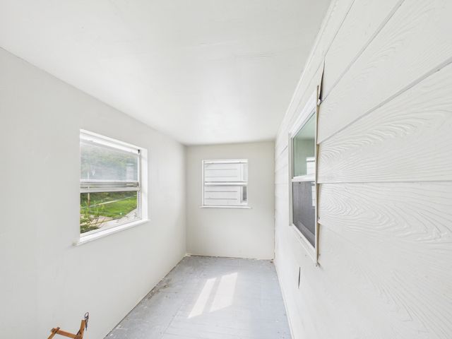 849 Grapevine Road, Huntington, WV 25701