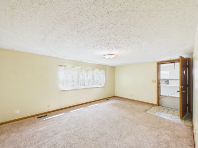849 Grapevine Road, Huntington, WV 25701