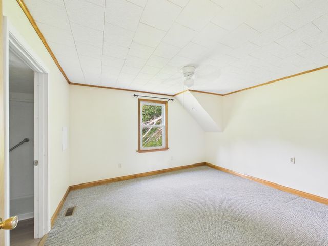 849 Grapevine Road, Huntington, WV 25701