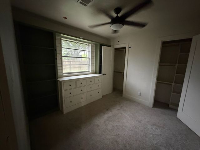 301 Bernice Court, Burleson, TX 76028