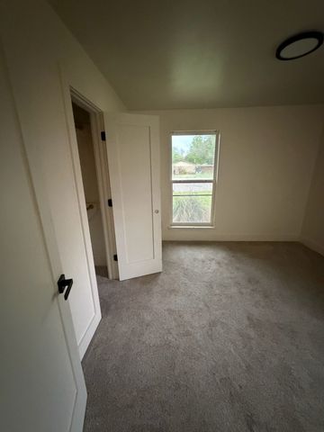 301 Bernice Court, Burleson, TX 76028