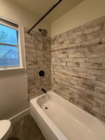 301 Bernice Court, Burleson, TX 76028