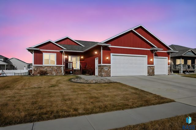 4405 S Sawtooth Trl Trail, Sioux Falls, SD 57110
